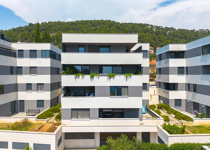 Lux Holiday Apartment On Kasuni Beach In Split