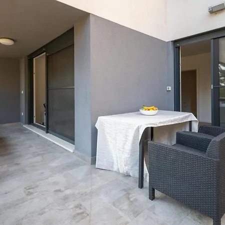 Lux Holiday Apartment On Kasuni Beach In Split Exterior photo